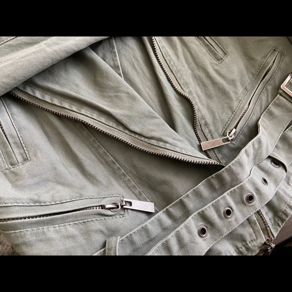 jacket - Picture 2 of 6